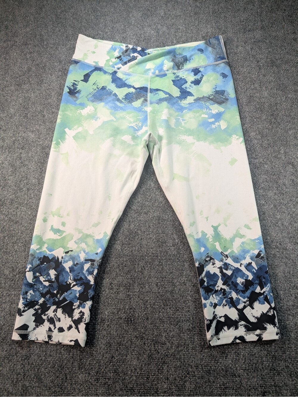 Fabletics Women's Large Tidal Wave Power Hold Capri Crossover Waist Athleisure